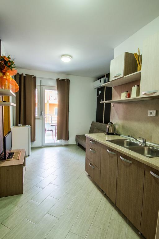 Apartmani Barovic Becici Cameră foto